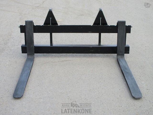 Laten Trukkipiikit 2500kg 1500mm/1200mm 2A Volvo L20-25 2