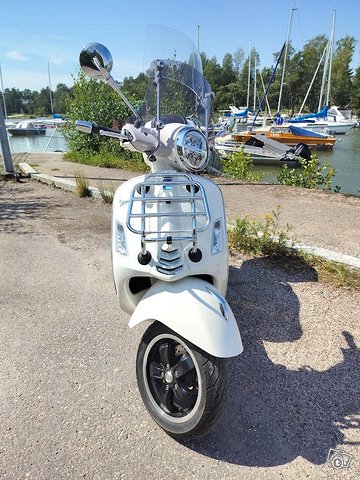 Vespa GTS 300 Super vm 2022 14