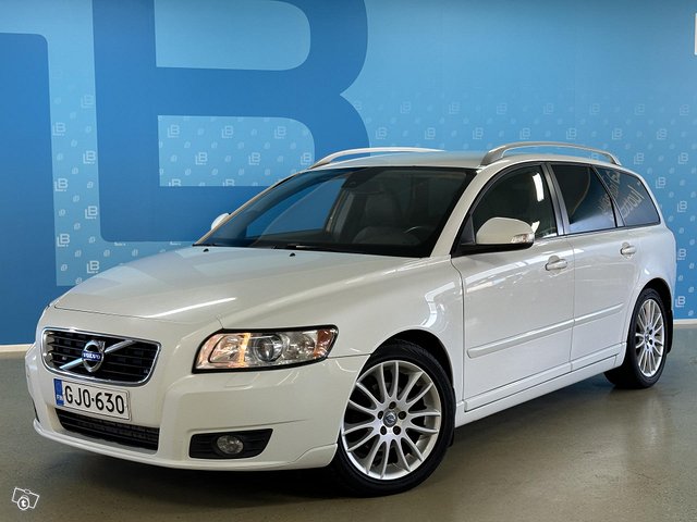 Volvo V50