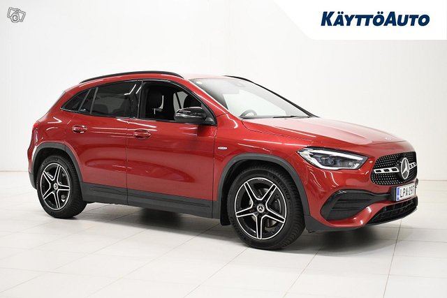 MERCEDES-BENZ GLA 19