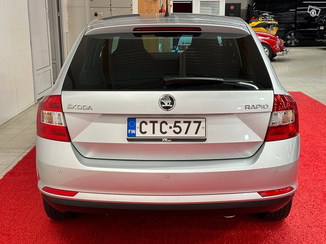 Skoda Rapid 4