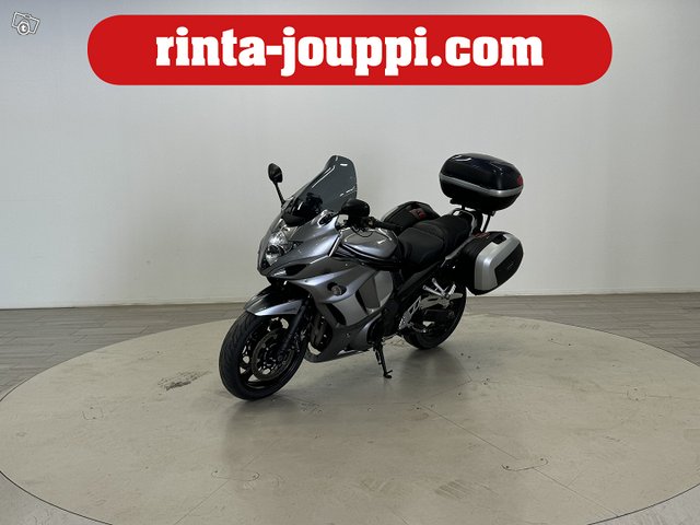 Suzuki GSX, kuva 1