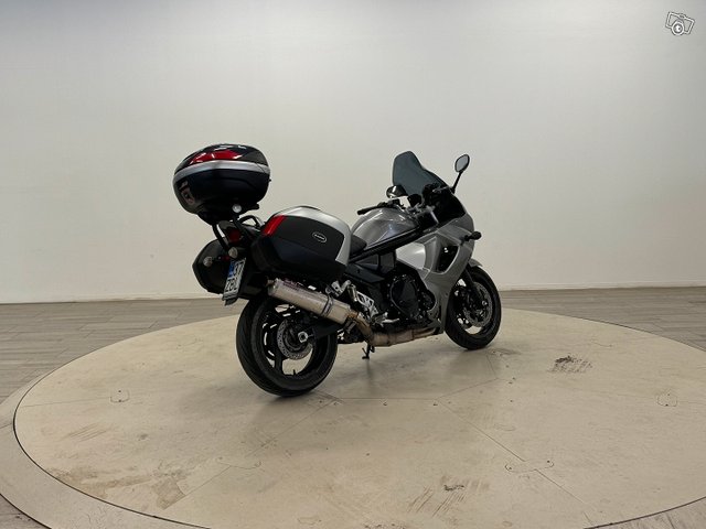 Suzuki GSX 3