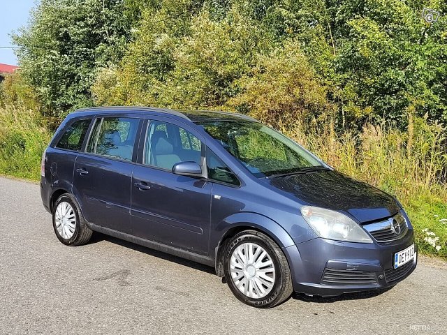 Opel Zafira 1