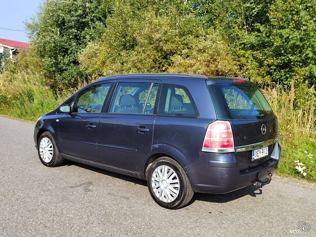 Opel Zafira 5