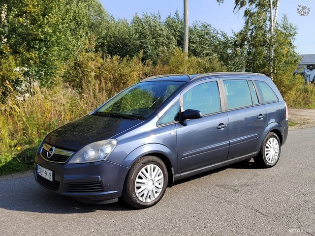 Opel Zafira 7