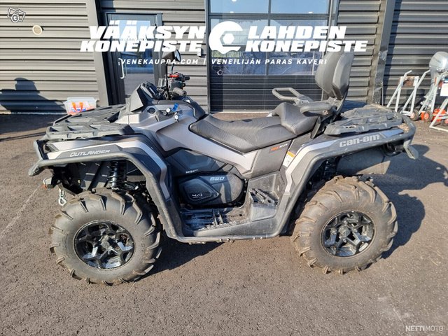 Can-Am Outlander Max 2