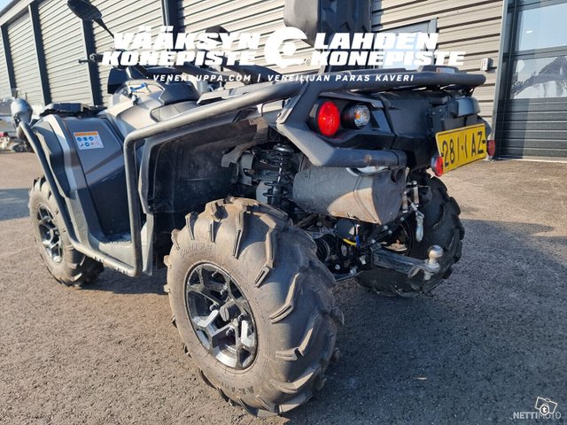 Can-Am Outlander Max 5