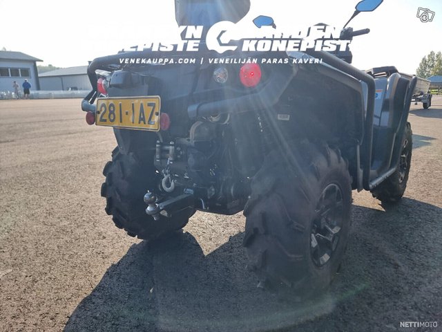 Can-Am Outlander Max 6