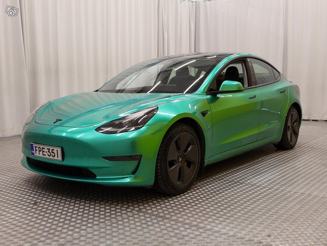 Tesla Model 3 24