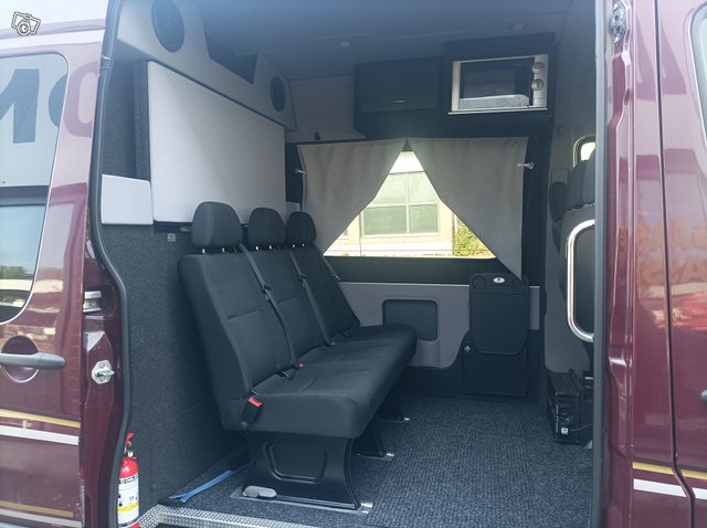 Mercedes-Benz Sprinter 10