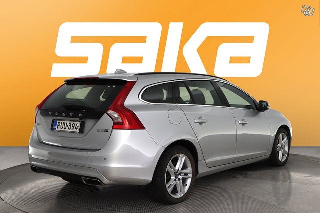 Volvo V60 8