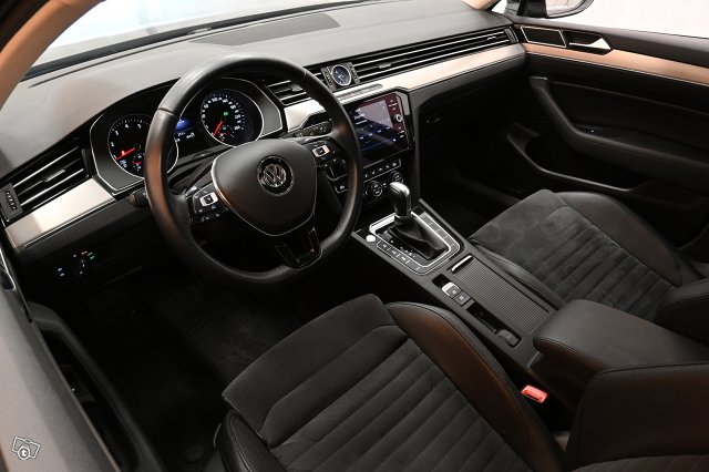 Volkswagen Passat 16