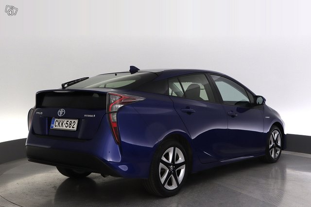 Toyota Prius 5