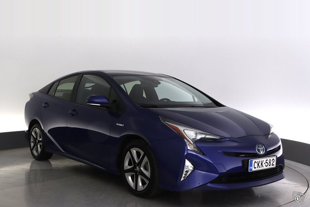 Toyota Prius 7