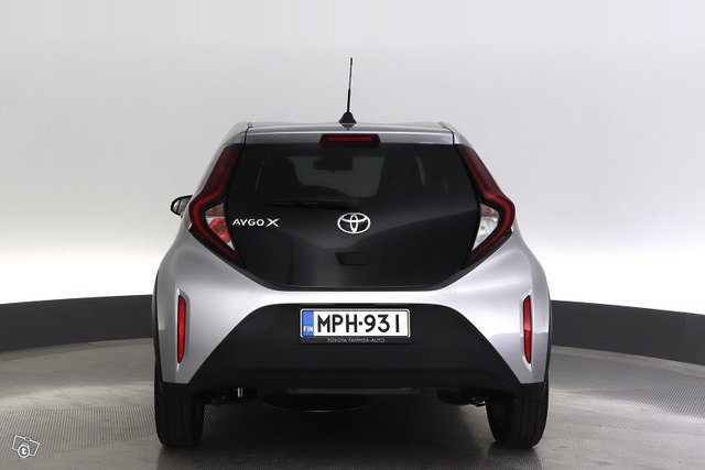 Toyota Aygo X 4