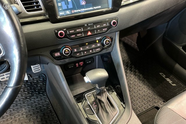 KIA NIRO 18