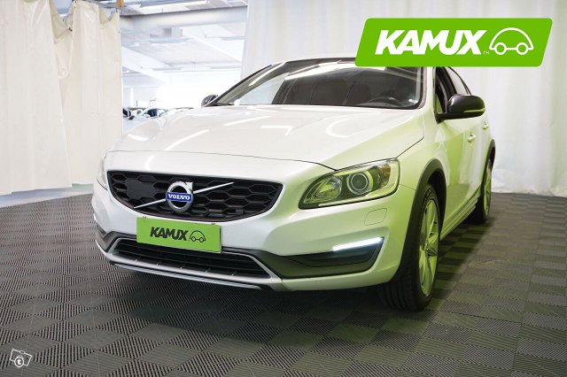 Volvo S60 Cross Country 2