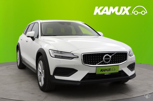 Volvo V60 Cross Country 8