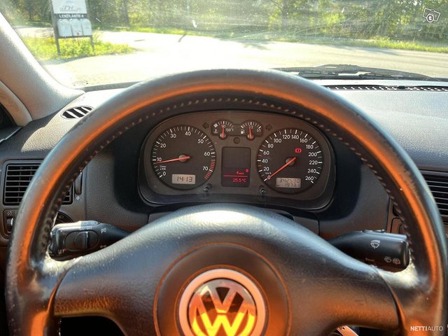 Volkswagen Golf 15