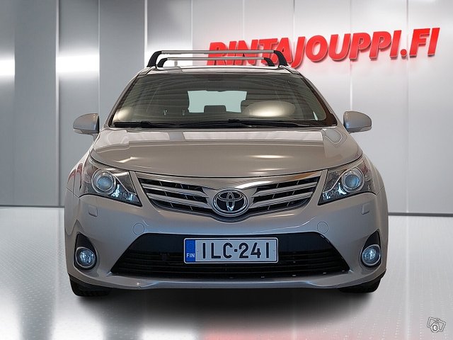 Toyota Avensis 3