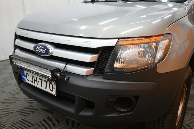 Ford Ranger 9