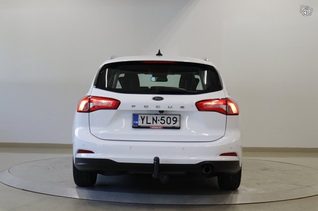 FORD FOCUS 6