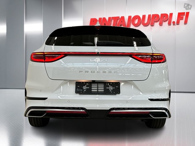 KIA ProCeed 4