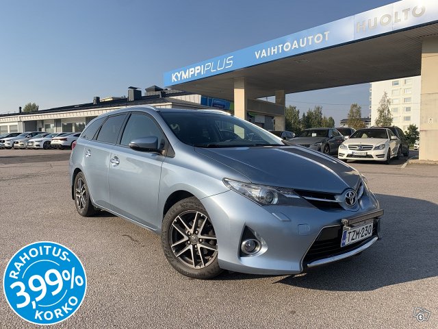 Toyota Auris 1