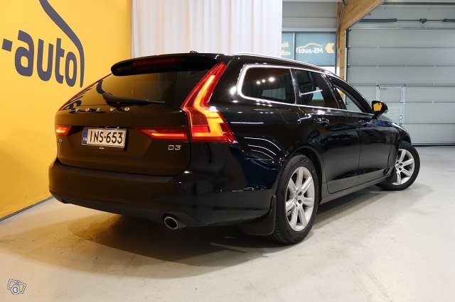 Volvo V90 10