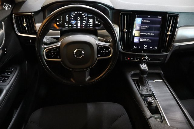 Volvo V90 18