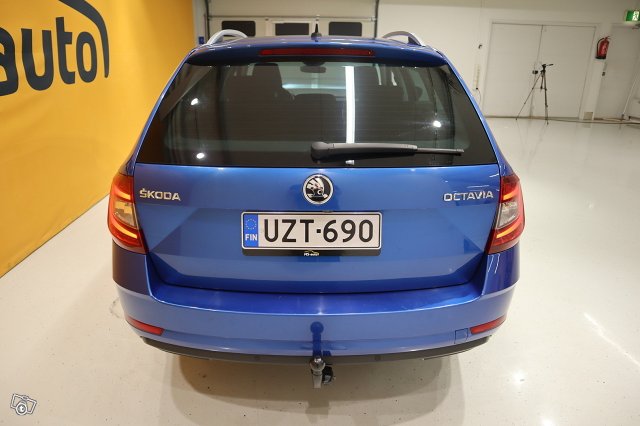 Skoda Octavia 7