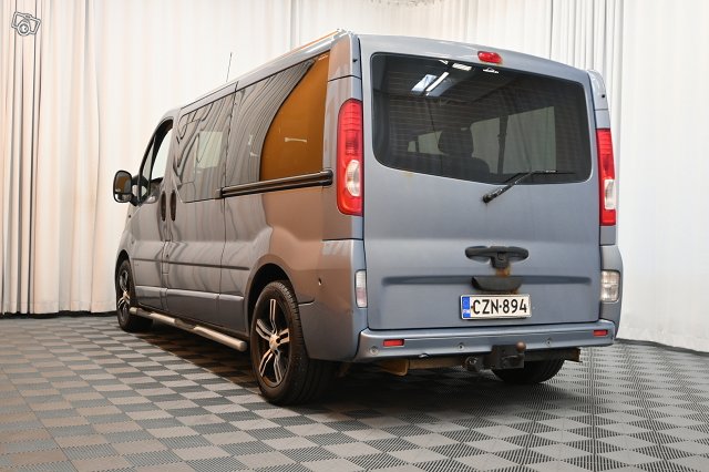 Opel Vivaro 4