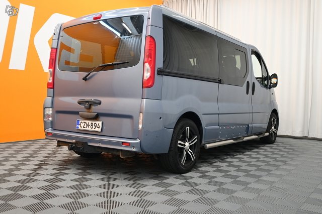 Opel Vivaro 6