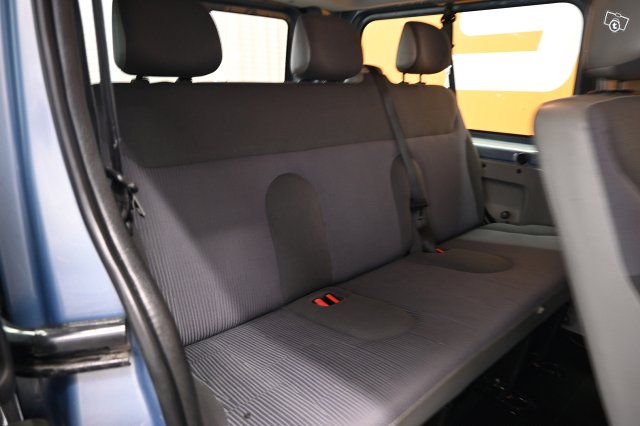 Opel Vivaro 10