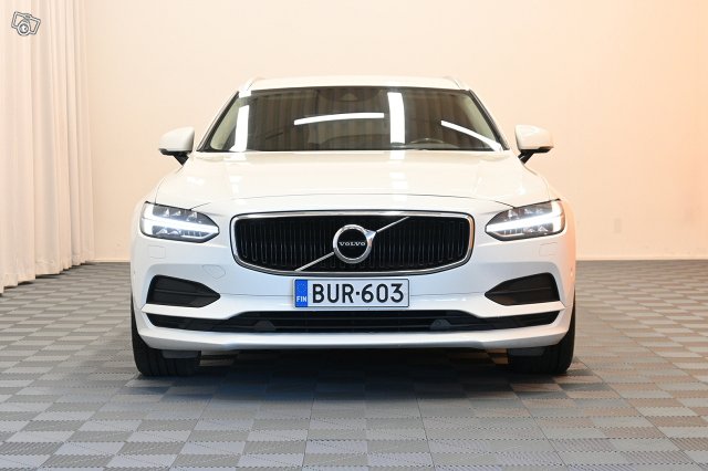 Volvo V90 2