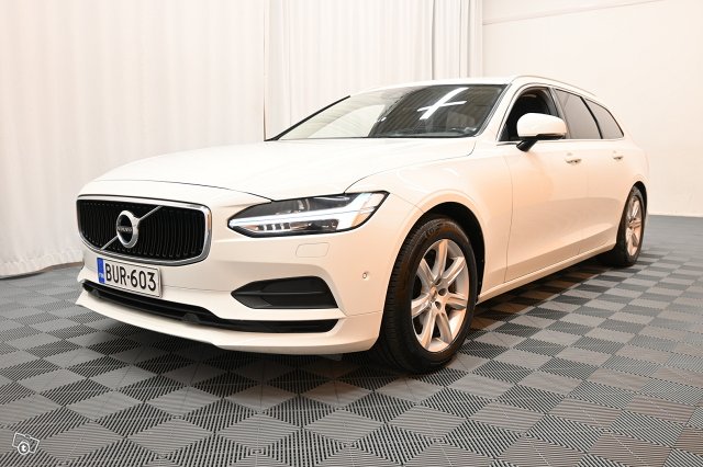 Volvo V90 4