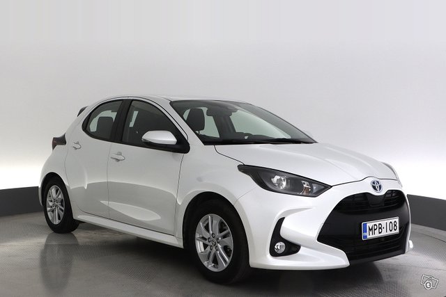 Toyota Yaris 7