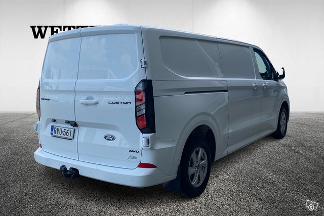 Ford Transit Custom 3