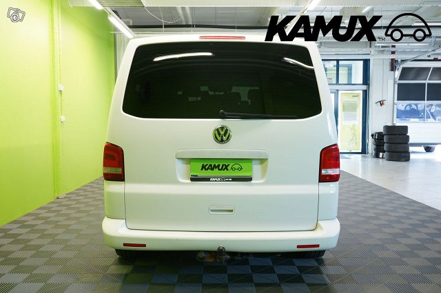 Volkswagen Caravelle 5