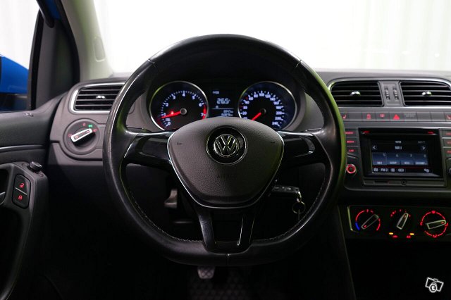 Volkswagen Polo 12