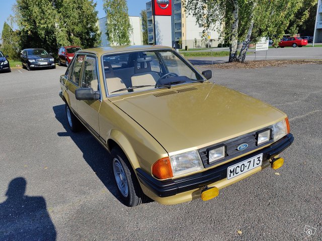 Ford Escort 2