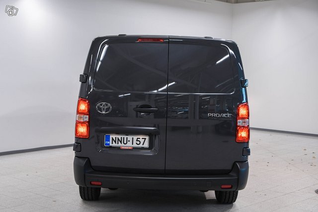 Toyota PROACE 6