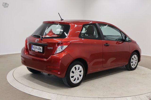 Toyota Yaris 5