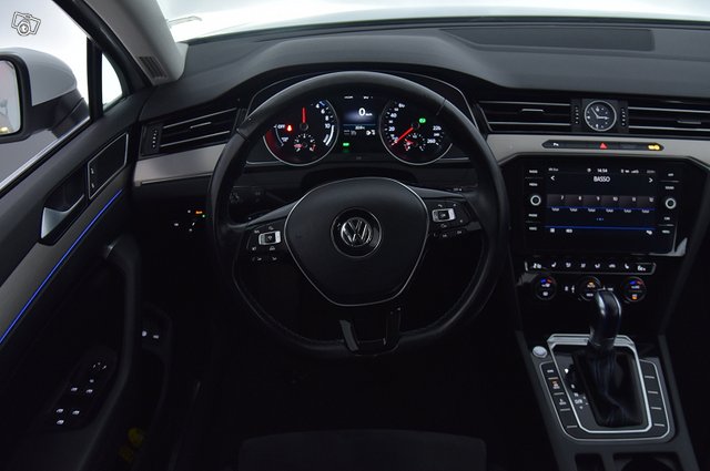 Volkswagen Passat 19