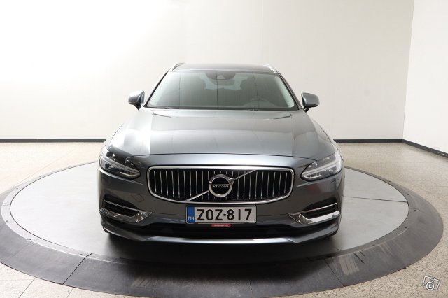 VOLVO V90 2