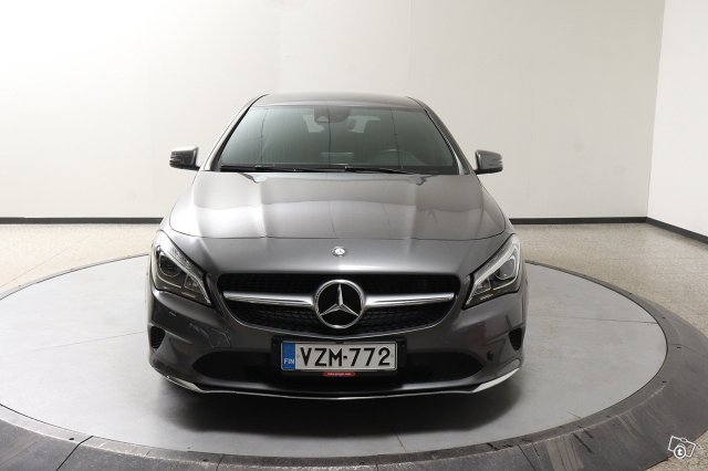 Mercedes-Benz CLA 2