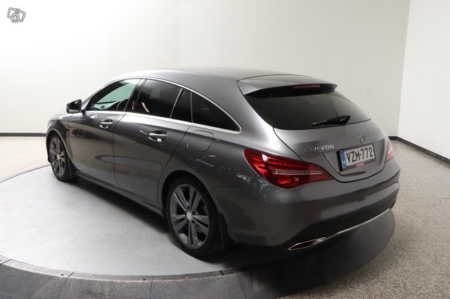 Mercedes-Benz CLA 7