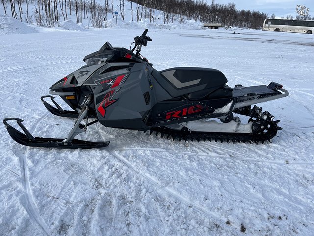 Arctic Cat Riot X 1