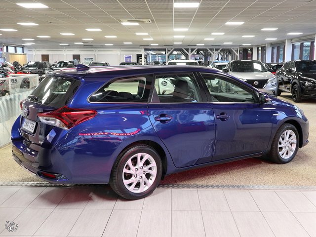 TOYOTA Auris 3